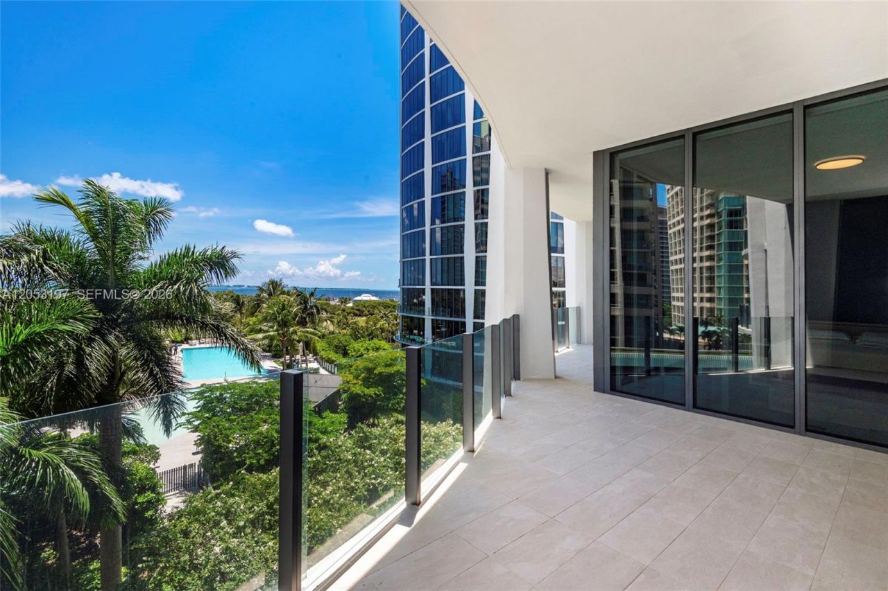 2821 S Bayshore Dr, Unit 7B, Coconut Grove, FL 33133 Photo