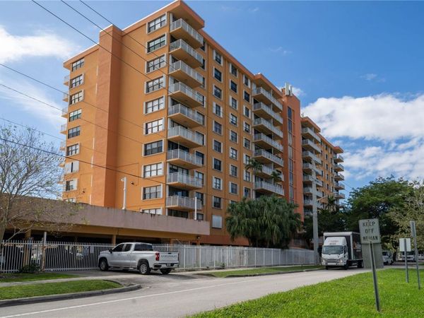 2450 NE 135th St , Unit 209, North Miami, FL 33181