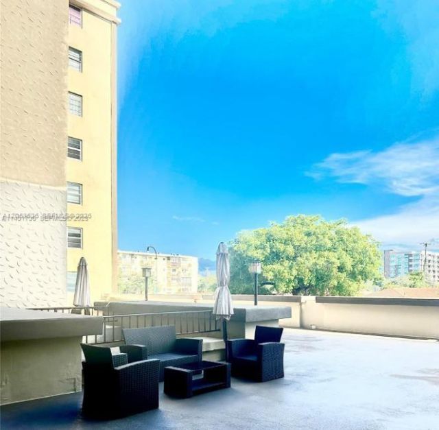 1811 Jefferson St , Unit 210, Hollywood, FL 33020 Photo