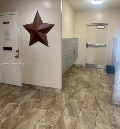 1811 Jefferson St , Unit 210, Hollywood, FL 33020 Photo