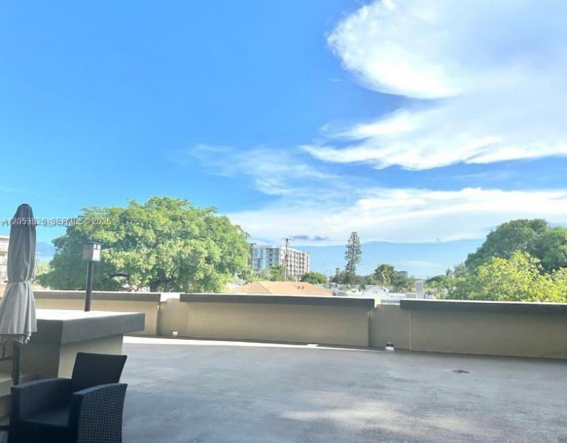 1811 Jefferson St, Unit 210, Hollywood, FL 33020 Photo