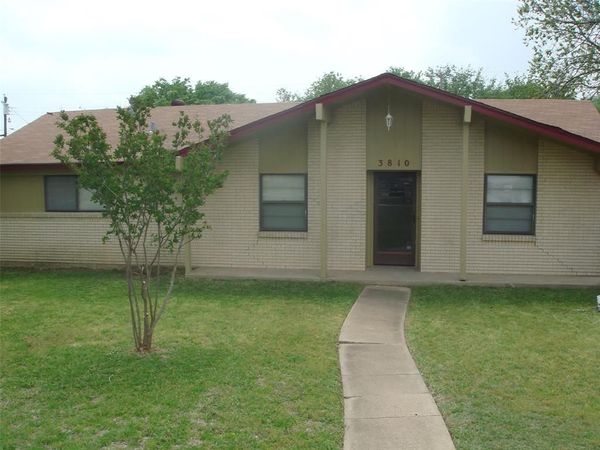 3810 Calgary Court E, Irving, TX 75062
