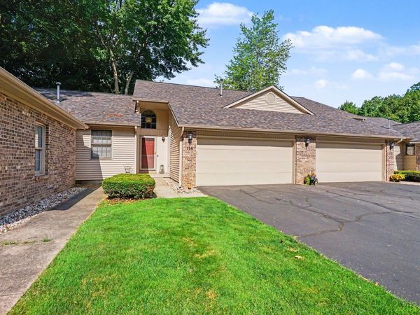114 Sandy Point Drive, Unit 14, Holland, MI 49424