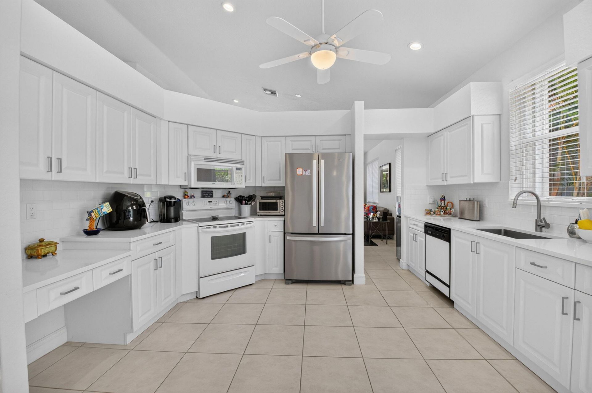 5207 Brookview Drive, Boynton Beach, FL 33437 Photo