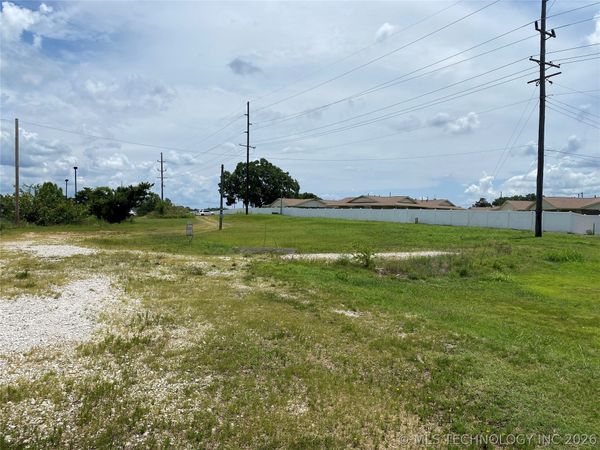 0000 Lonnie Abbott , Ada, OK 74820