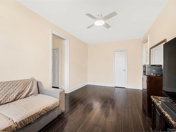 1976 Lafontaine Avenue, Unit 4B, Bronx, NY 10457
