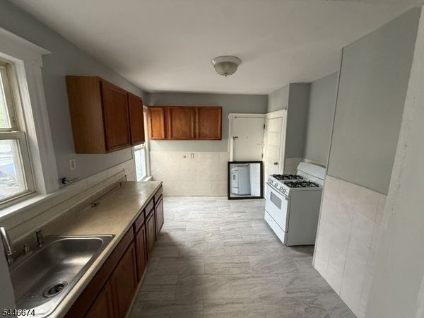 209 Park Ave, Unit 1, East Orange, NJ 07017