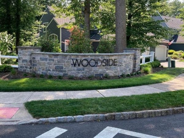 2 Sherwood Dr, Morris, NJ 07960