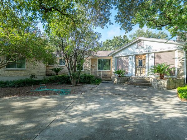 112 Tuttle Rd, Terrell Hills, TX 78209