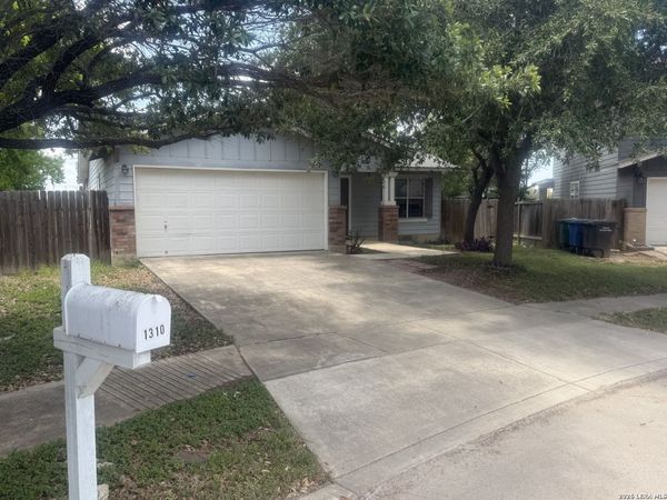 1310 Sunbend Falls, San Antonio, TX 78224