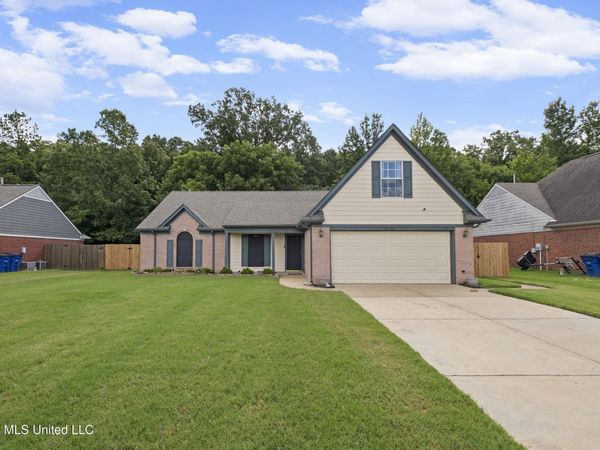 6140 E Sandbourne , Olive Branch, MS 38654