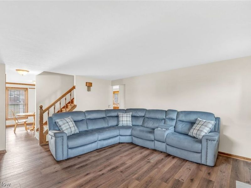 1846 Opal Street, Louisville, OH 44641 Photo 14