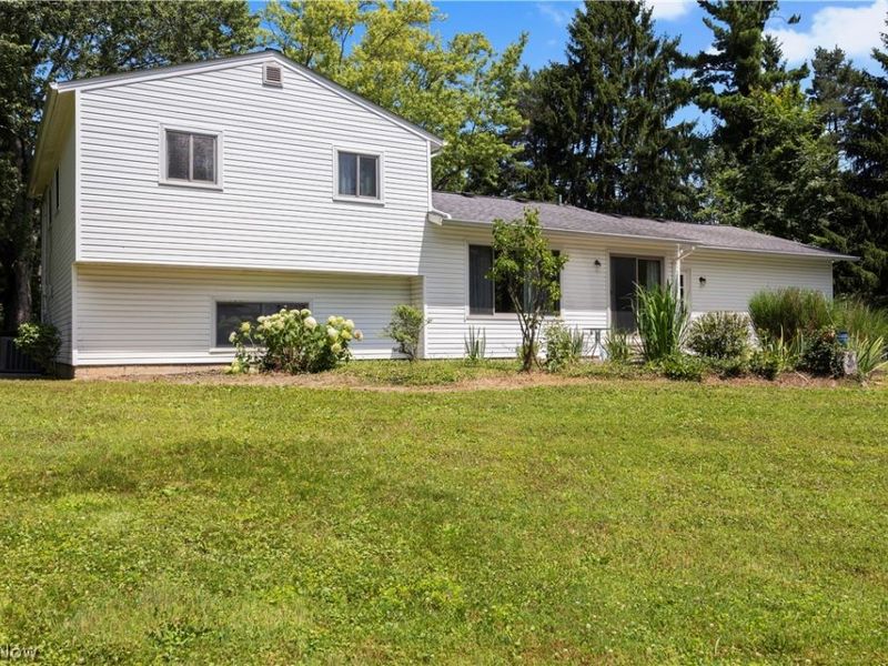 1486 David Drive, Hinckley, OH 44233 Photo 21