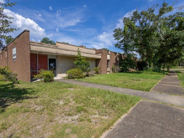 614 W Pine St., Hattiesburg, MS 39401