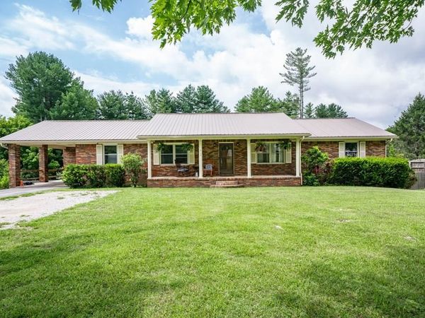 1825 Hanging Limb, Monterey, TN 38574