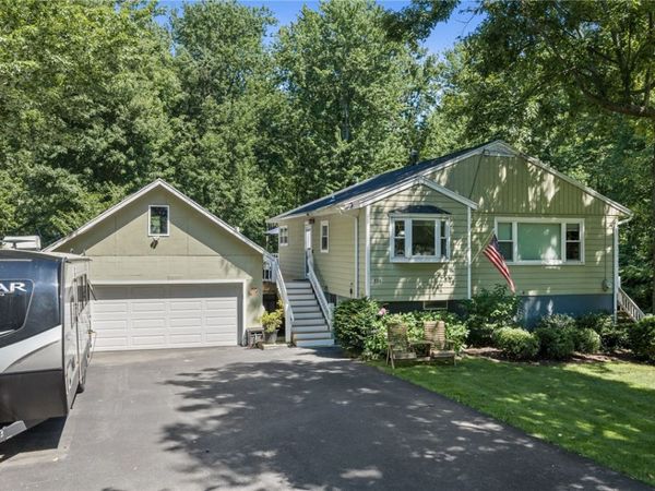 536 Moseley Road, Fairport, NY 14450