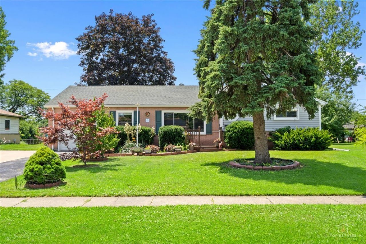 133 E Berkley Lane , Hoffman Estates, IL 60169