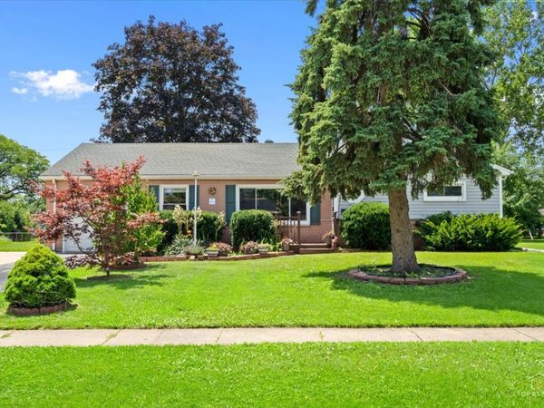 133 E Berkley Lane , Hoffman Estates, IL 60169