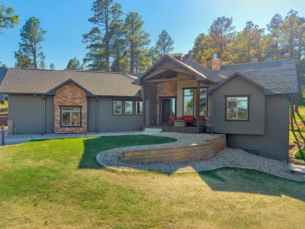 4421 CARRIAGE HILLS DR, Rapid City, SD 57702