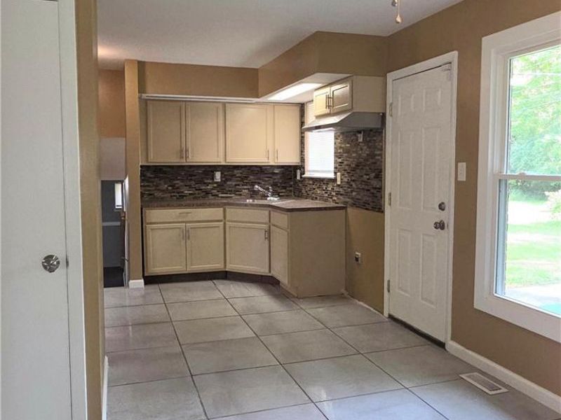 3546 Hermosa Drive, Trotwood, OH 45416 Photo 9