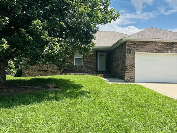 588 Clever Heights Court , Clever, MO 65631