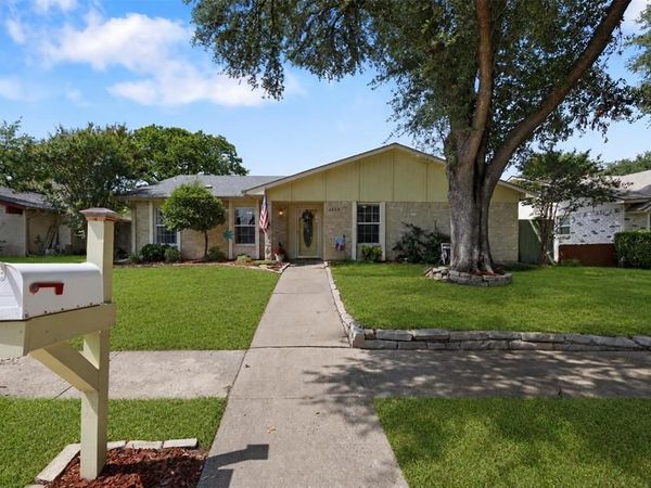 2825 Pinewood Drive, Garland, TX 75044