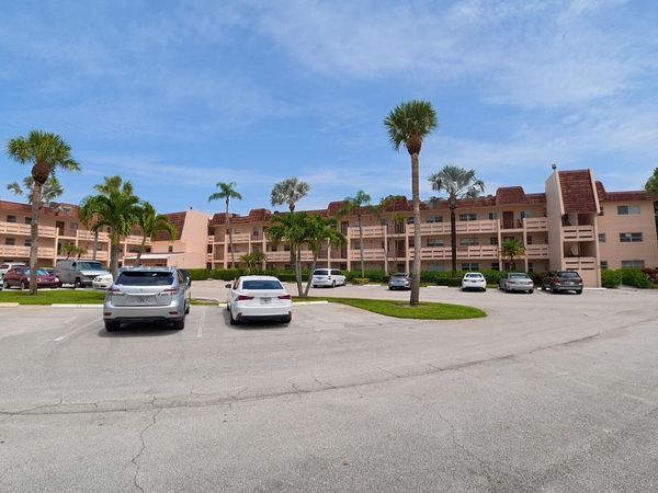 14790 Bonaire Boulevard, Unit 210, Delray Beach, FL 33446