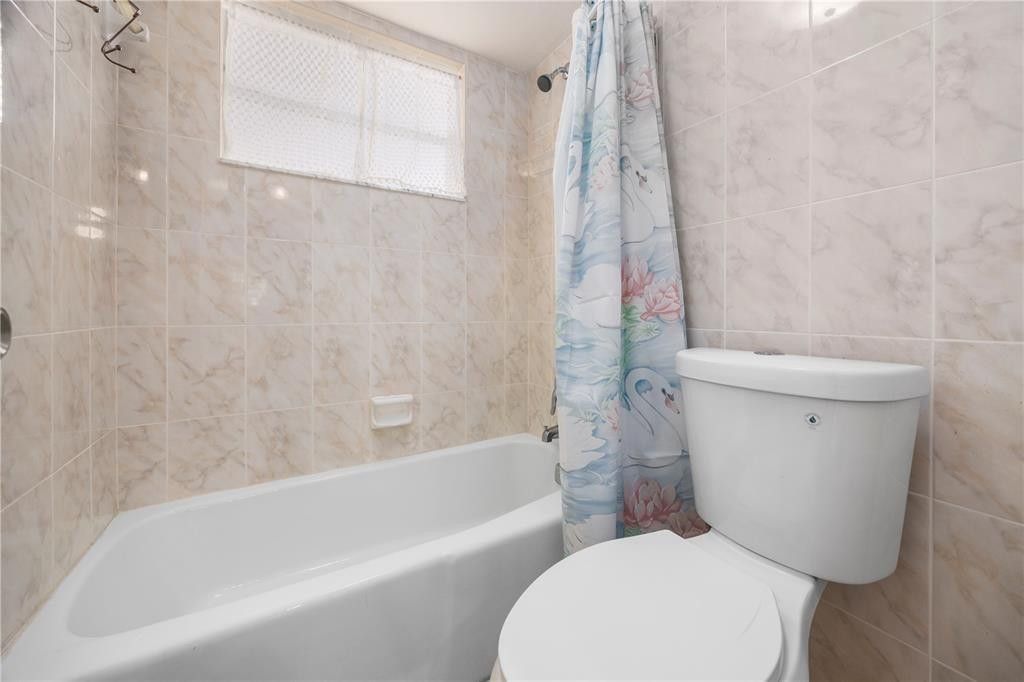 3990 NW 42nd Avenue, Unit 311, Lauderdale Lakes, FL 33319 Photo