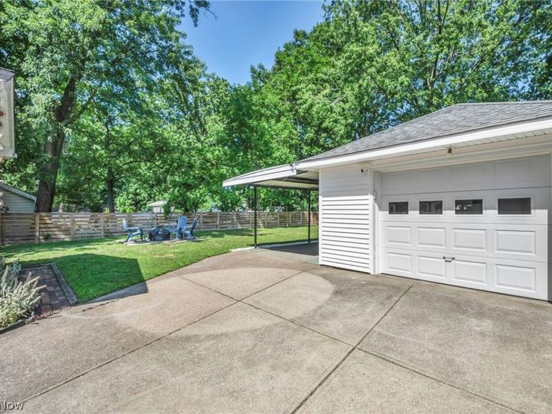 4827 Maple Street, Willoughby, OH 44094 Photo 6