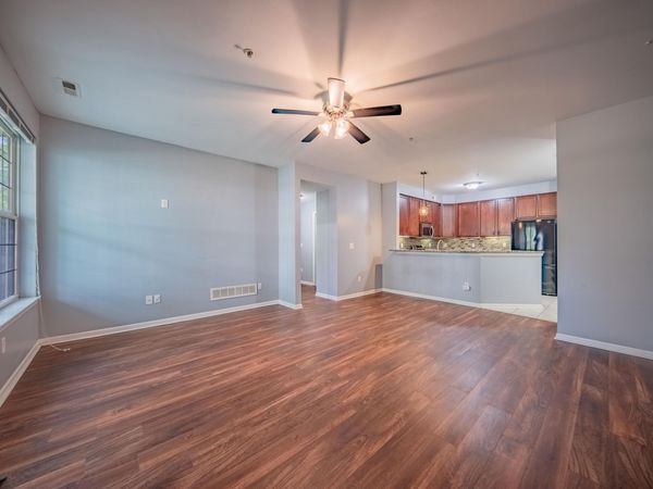 953 E Summerfield Glen Circle, Ann Arbor, MI 48103