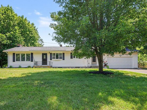 3747 Harshbarger Road, Jackson, MI 49203