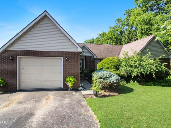 4270 E Konker Road , Port Clinton, OH 43452