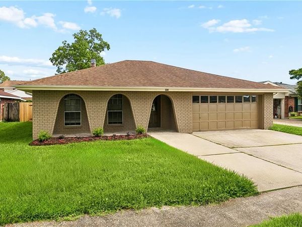5549 HAMMERICK Drive , Marrero, LA 70072