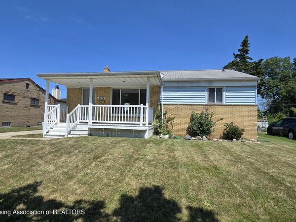 3222 Timber Drive, Lansing, MI 48917
