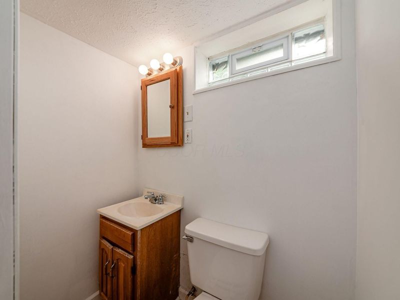1736 E Frankfort Street , Columbus, OH 43206 Photo 41