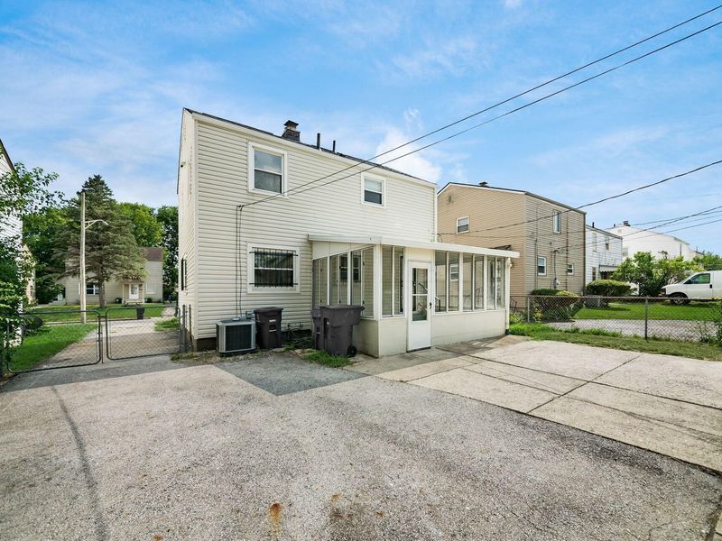 1736 E Frankfort Street , Columbus, OH 43206 Photo 53