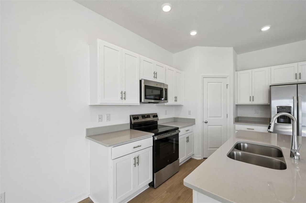10713 Eclipse Street, Sarasota, FL 34241 Photo