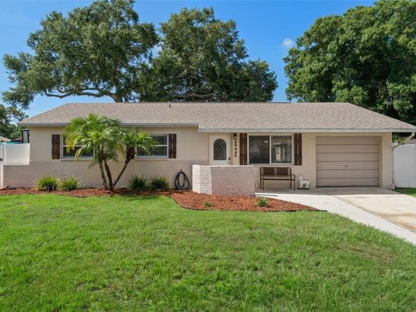 6944 BUHRLEY TERRACE N, ST PETERSBURG, FL 33709