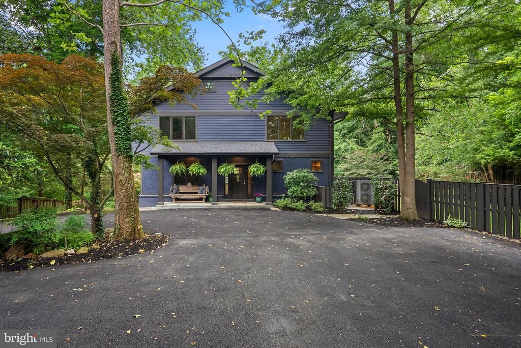 8025 RIVERSIDE DRIVE , CABIN JOHN, MD 20818