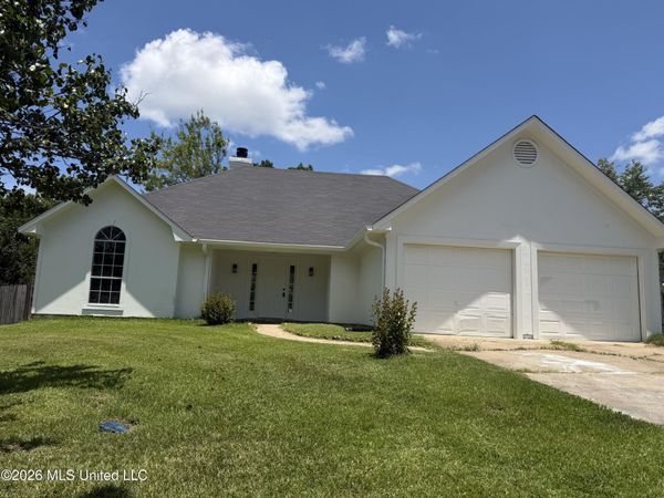 2818 Burma , Pearl, MS 39208