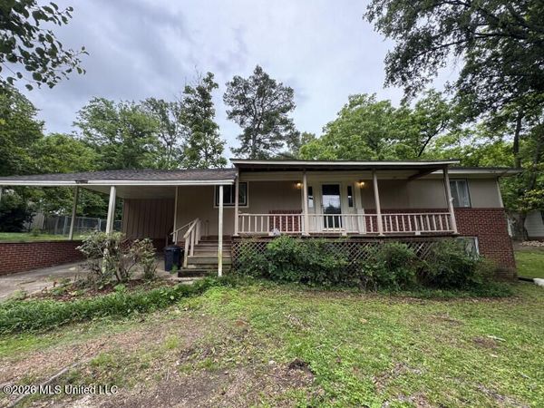 208 Santa Anita Drive, Starkville, MS 39759