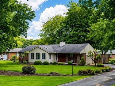 1072 Firewood Drive, Beavercreek, OH 45430