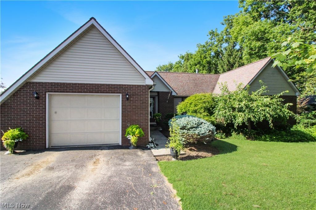 4270 E Konker Road, Port Clinton, OH 43452 Main Photo