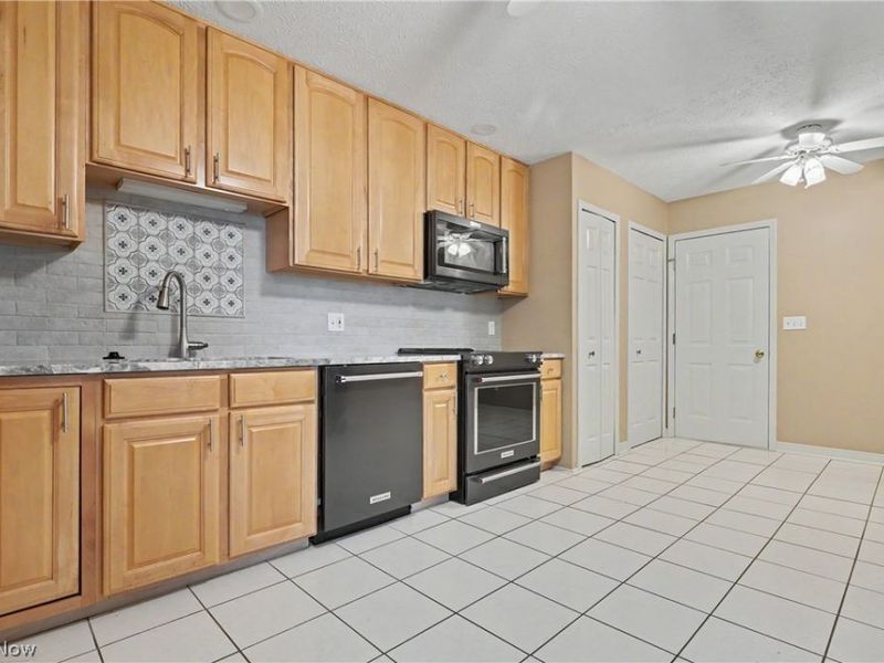 478 Kings Court, Copley, OH 44321 Photo 10
