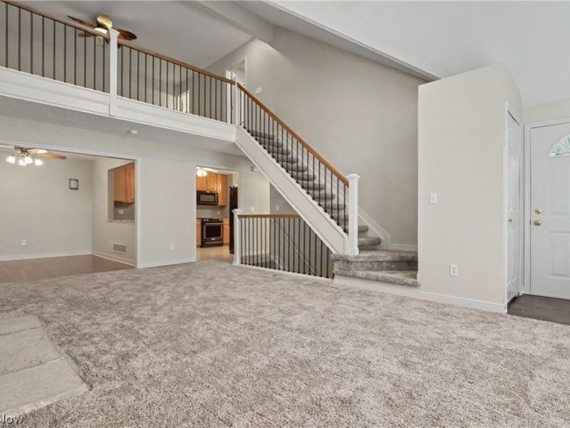 478 Kings Court, Copley, OH 44321 Photo 2