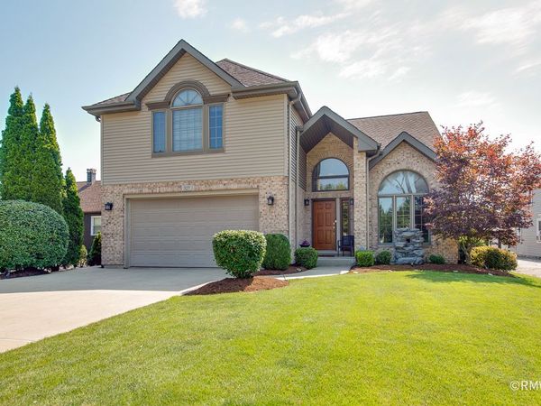 327 Miner Street , Bensenville, IL 60106