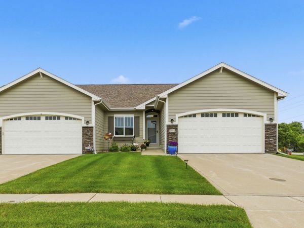 2404 3rd Avenue SE, Altoona, IA 50009