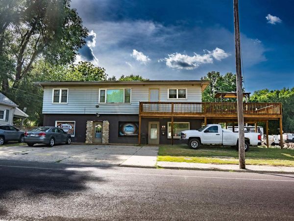 711 N 2ND Street, Pekin, IL 61554