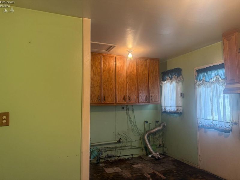 1716 Moore Street, Fremont, OH 43420 Photo 10