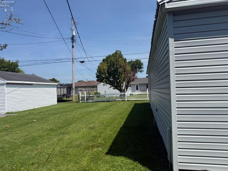 1716 Moore Street, Fremont, OH 43420 Photo 38